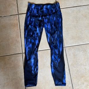 RARE lululemon 7/8 tight with mesh